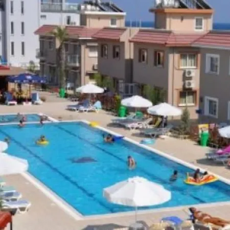 Family With Shared Pool Near Beach In Northern Cyprus * Trikomo